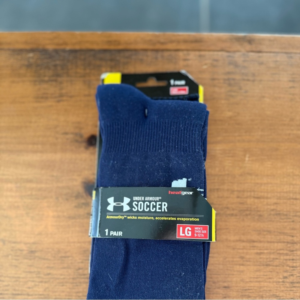 Under Armour Men's Deep Blue Soccer Socks (Size 9-12)